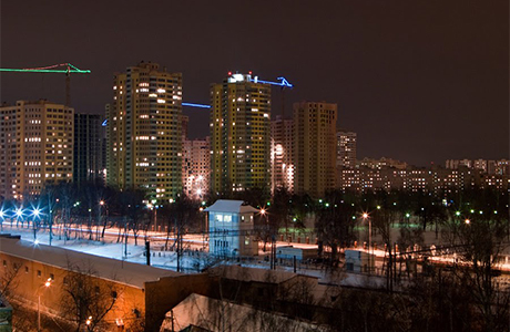 Улицы города реутов. Реутов ночью. Реутов вечером. Балашиха Эстетика города. Вид ночью на город Реутов.